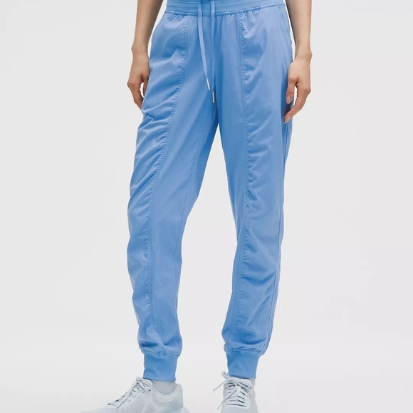 lululemon athletica Pants - Lululemon Womens Sky Blue Dance Studio Joggers Pants Size 0 New